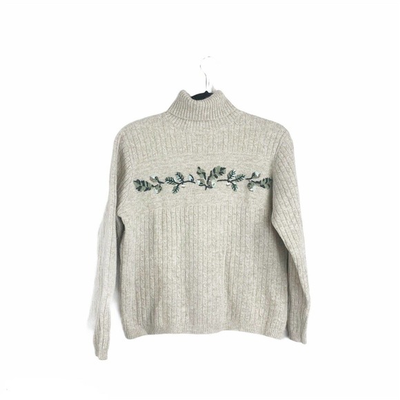Cable Knit Sweater Embroidry 